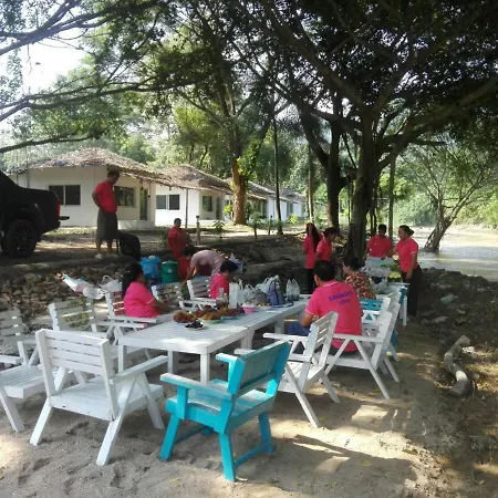 Le Flora Resort